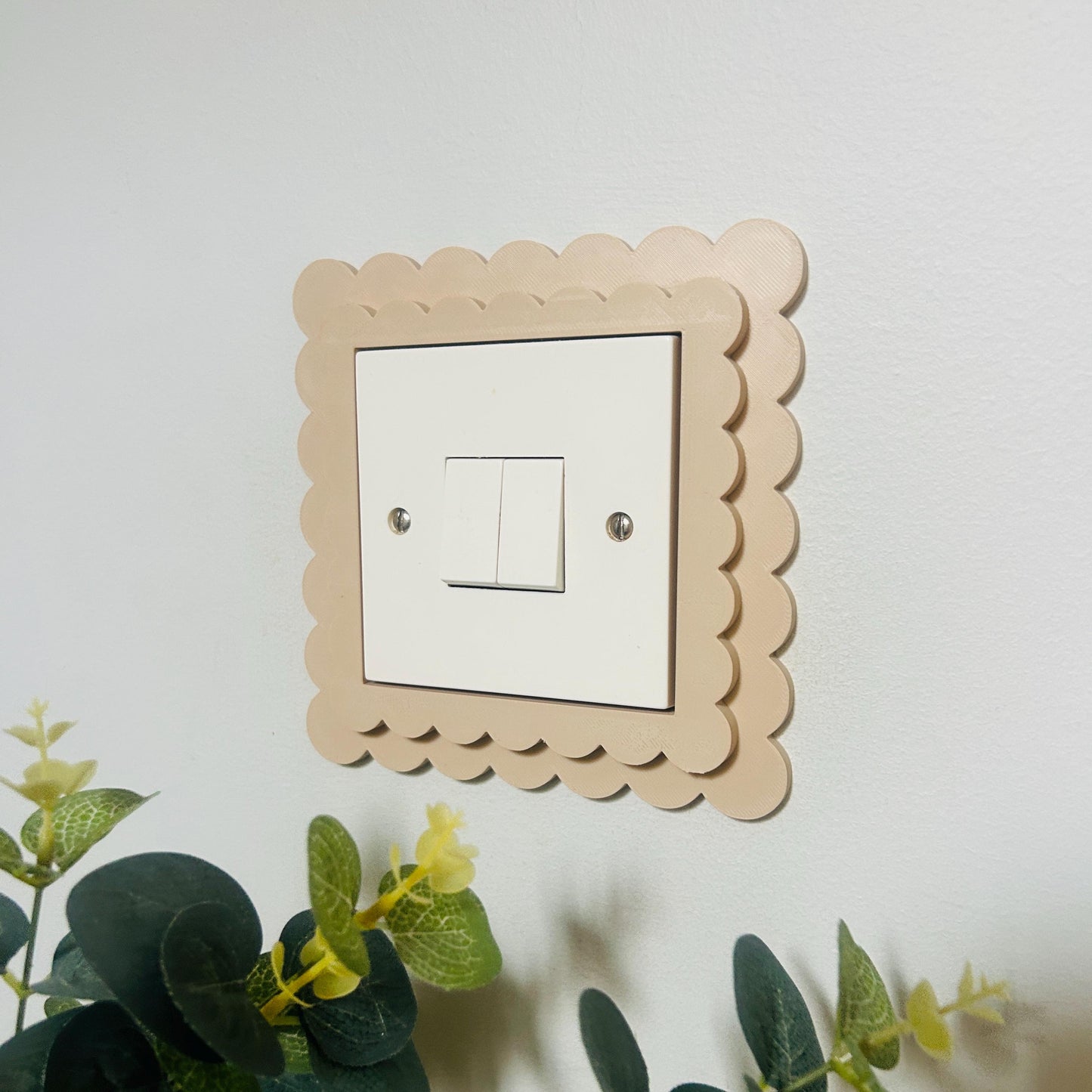 Scalloped Light Switch & Socket Surround