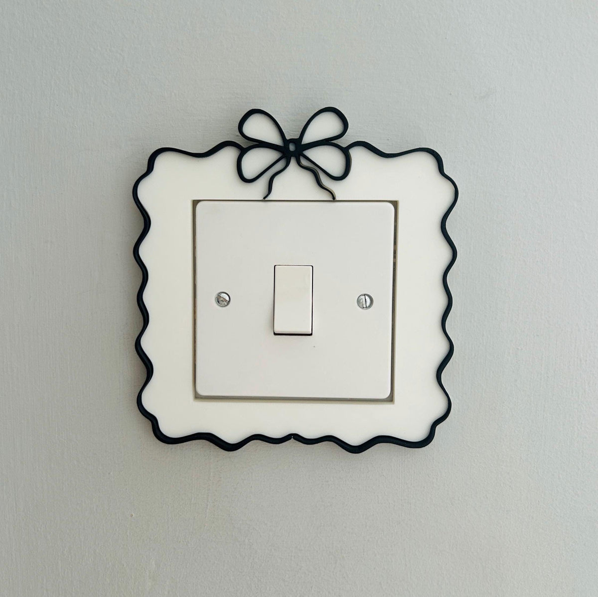 Bow Swirl Light Switch & Socket Surround