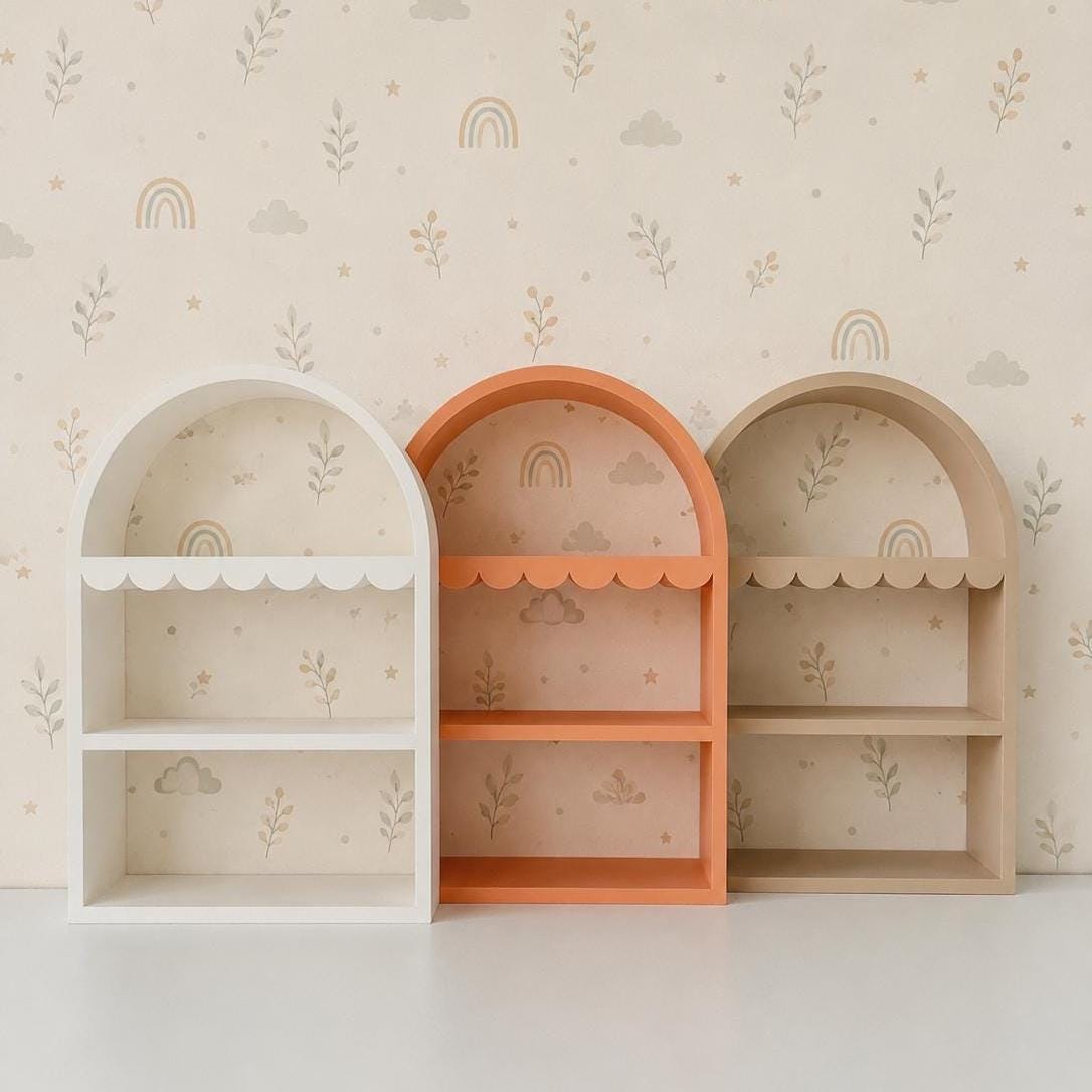 Trinket Minis Scandinavian Scalloped Desk Display Shelf