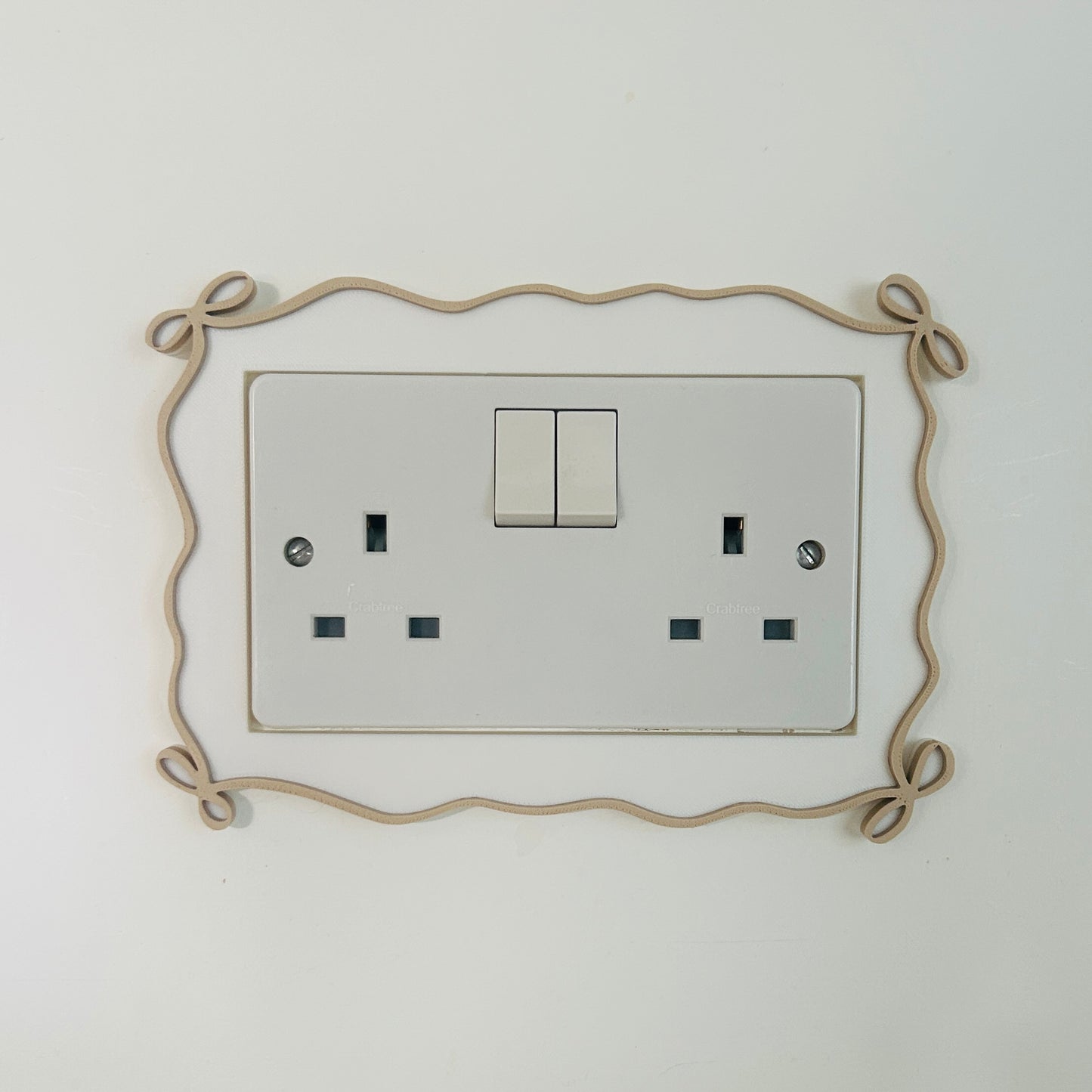 Bow Swirl Light Switch & Socket Surround