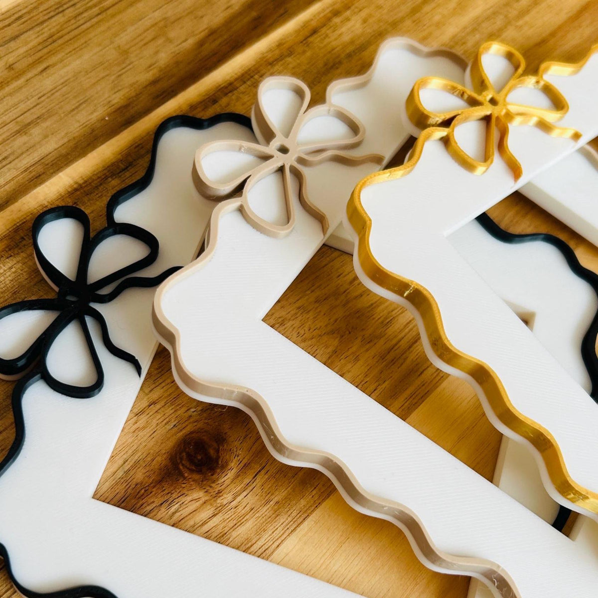 Bow Swirl Light Switch & Socket Surround