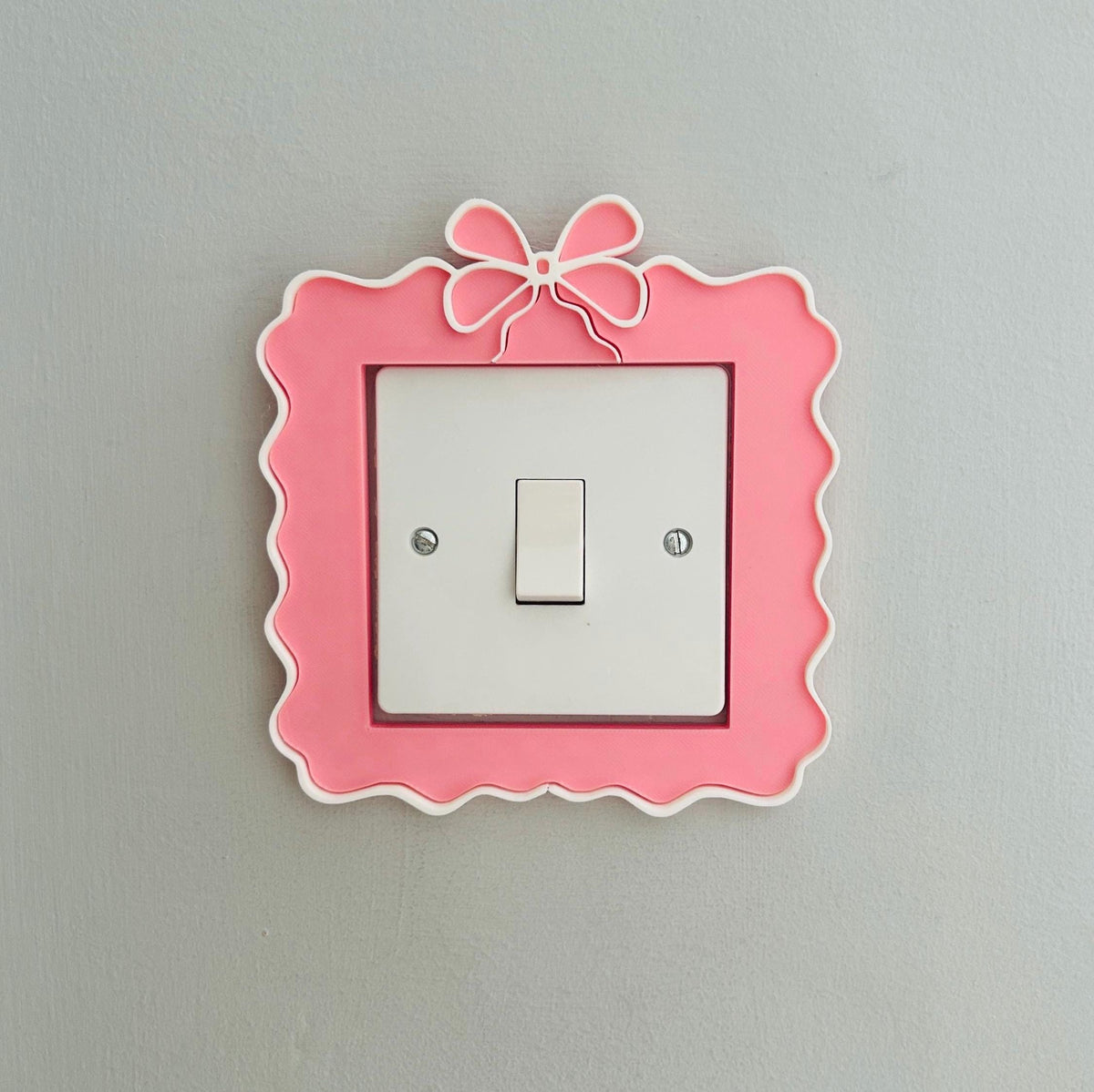 Bow Swirl Light Switch & Socket Surround